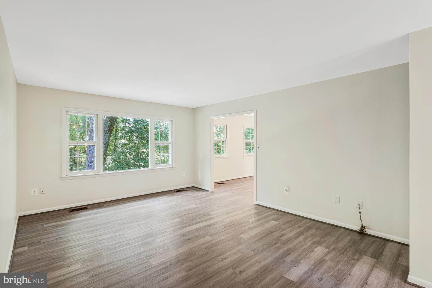 3142 SEARSMONT PL, HERNDON, Virginia 20171, 3 Bedrooms Bedrooms, ,2 BathroomsBathrooms,Residential,For sale,3142 SEARSMONT PL,VAFX2231006 MLS # VAFX2231006
