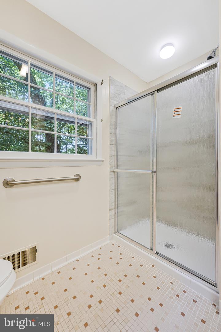 3142 SEARSMONT PL, HERNDON, Virginia 20171, 3 Bedrooms Bedrooms, ,2 BathroomsBathrooms,Residential,For sale,3142 SEARSMONT PL,VAFX2231006 MLS # VAFX2231006