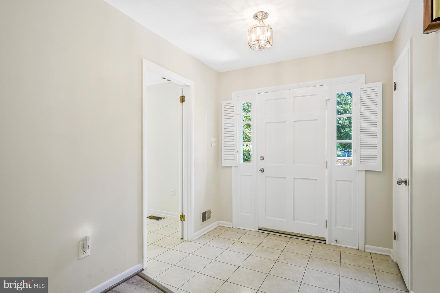 3142 SEARSMONT PL, HERNDON, Virginia 20171, 3 Bedrooms Bedrooms, ,2 BathroomsBathrooms,Residential,For sale,3142 SEARSMONT PL,VAFX2231006 MLS # VAFX2231006