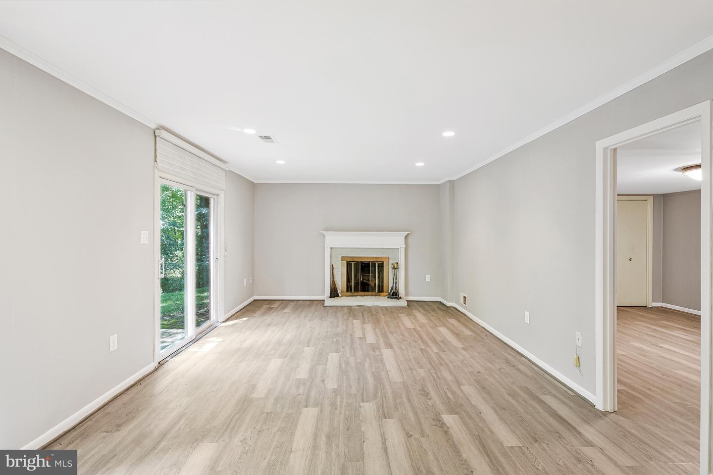 3142 SEARSMONT PL, HERNDON, Virginia 20171, 3 Bedrooms Bedrooms, ,2 BathroomsBathrooms,Residential,For sale,3142 SEARSMONT PL,VAFX2231006 MLS # VAFX2231006