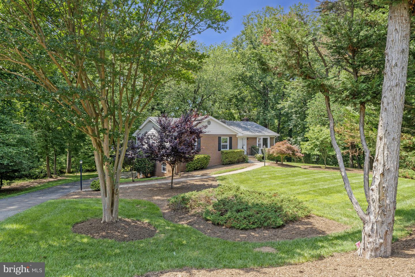 3142 SEARSMONT PL, HERNDON, Virginia 20171, 3 Bedrooms Bedrooms, ,2 BathroomsBathrooms,Residential,For sale,3142 SEARSMONT PL,VAFX2231006 MLS # VAFX2231006
