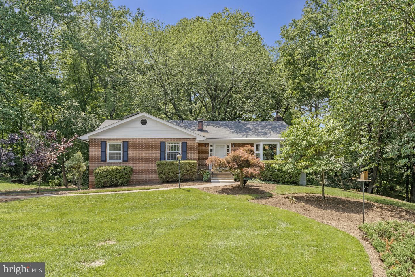 3142 SEARSMONT PL, HERNDON, Virginia 20171, 3 Bedrooms Bedrooms, ,2 BathroomsBathrooms,Residential,For sale,3142 SEARSMONT PL,VAFX2231006 MLS # VAFX2231006