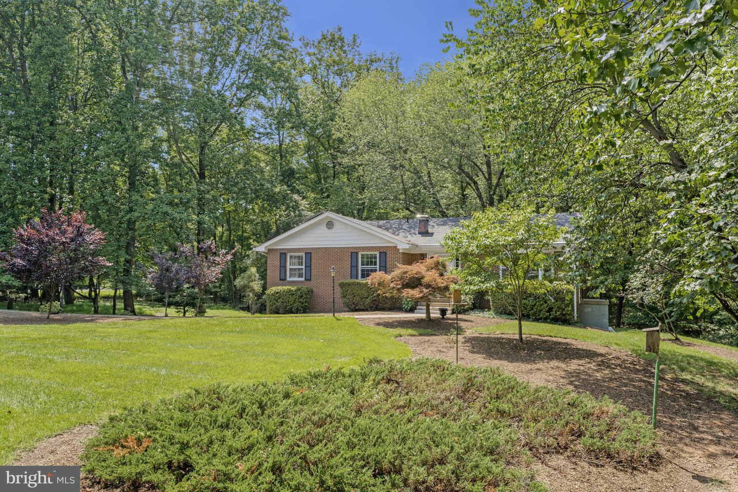 3142 SEARSMONT PL, HERNDON, Virginia 20171, 3 Bedrooms Bedrooms, ,2 BathroomsBathrooms,Residential,For sale,3142 SEARSMONT PL,VAFX2231006 MLS # VAFX2231006