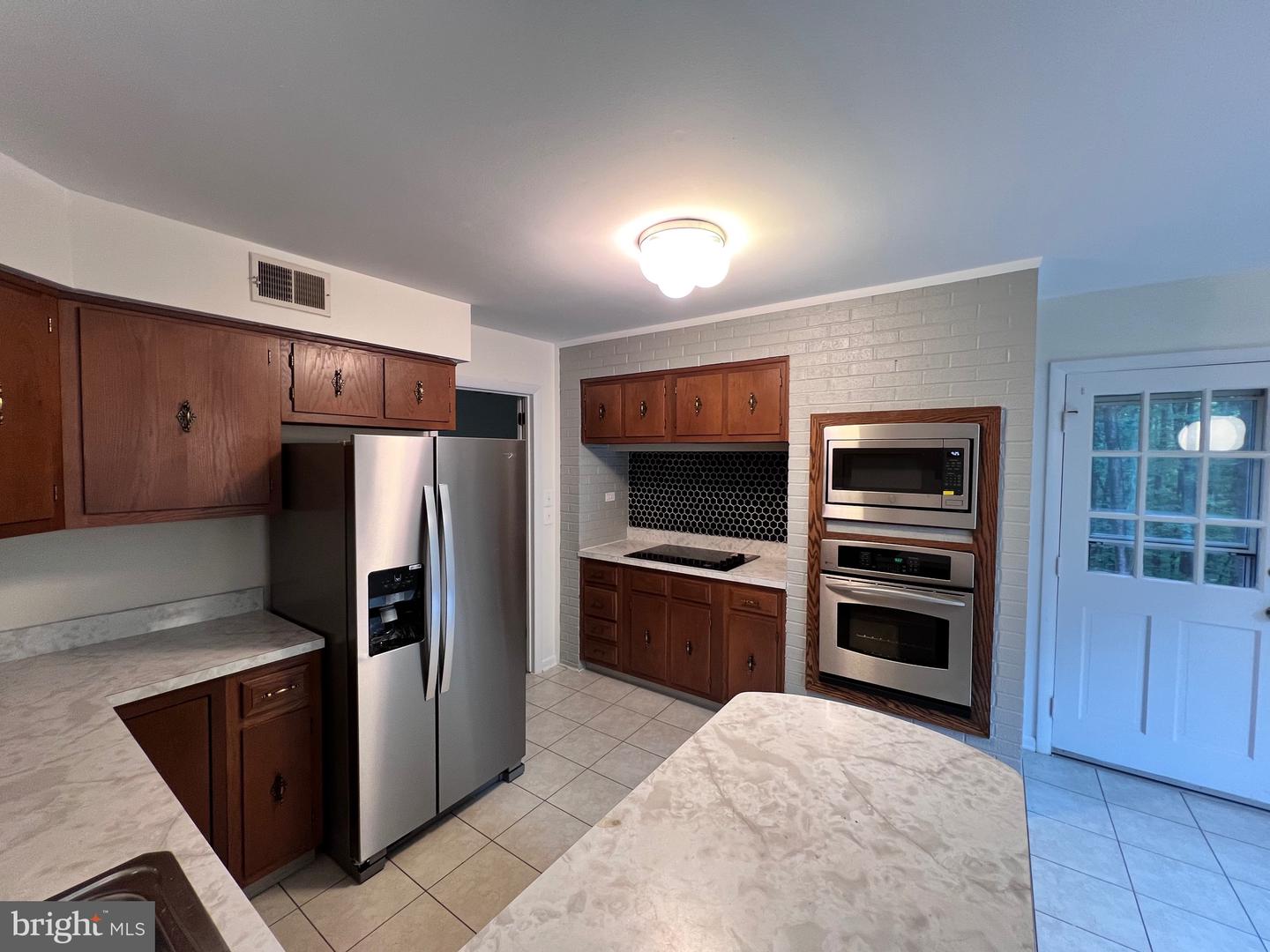 3142 SEARSMONT PL, HERNDON, Virginia 20171, 3 Bedrooms Bedrooms, ,2 BathroomsBathrooms,Residential,For sale,3142 SEARSMONT PL,VAFX2231006 MLS # VAFX2231006