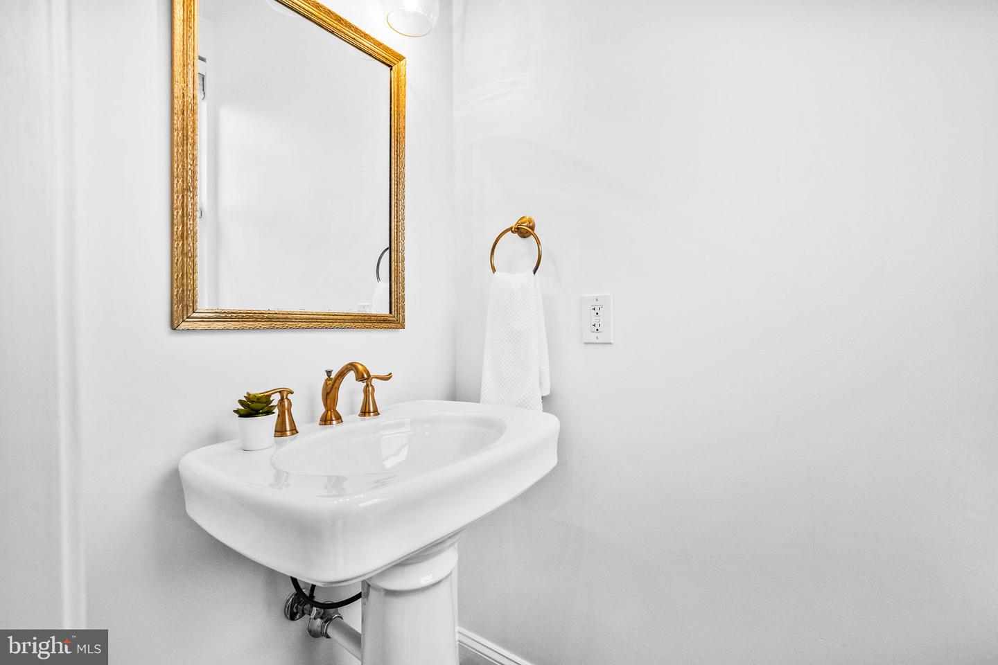 2925 SOUTH DAKOTA AVE NE, WASHINGTON, District Of Columbia 20018, 5 Bedrooms Bedrooms, ,4 BathroomsBathrooms,Residential,For sale,2925 SOUTH DAKOTA AVE NE,DCDC2196912 MLS # DCDC2196912