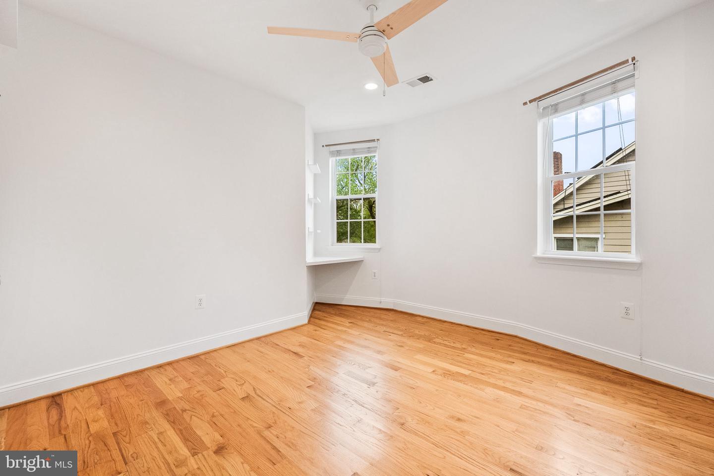 2925 SOUTH DAKOTA AVE NE, WASHINGTON, District Of Columbia 20018, 5 Bedrooms Bedrooms, ,4 BathroomsBathrooms,Residential,For sale,2925 SOUTH DAKOTA AVE NE,DCDC2196912 MLS # DCDC2196912