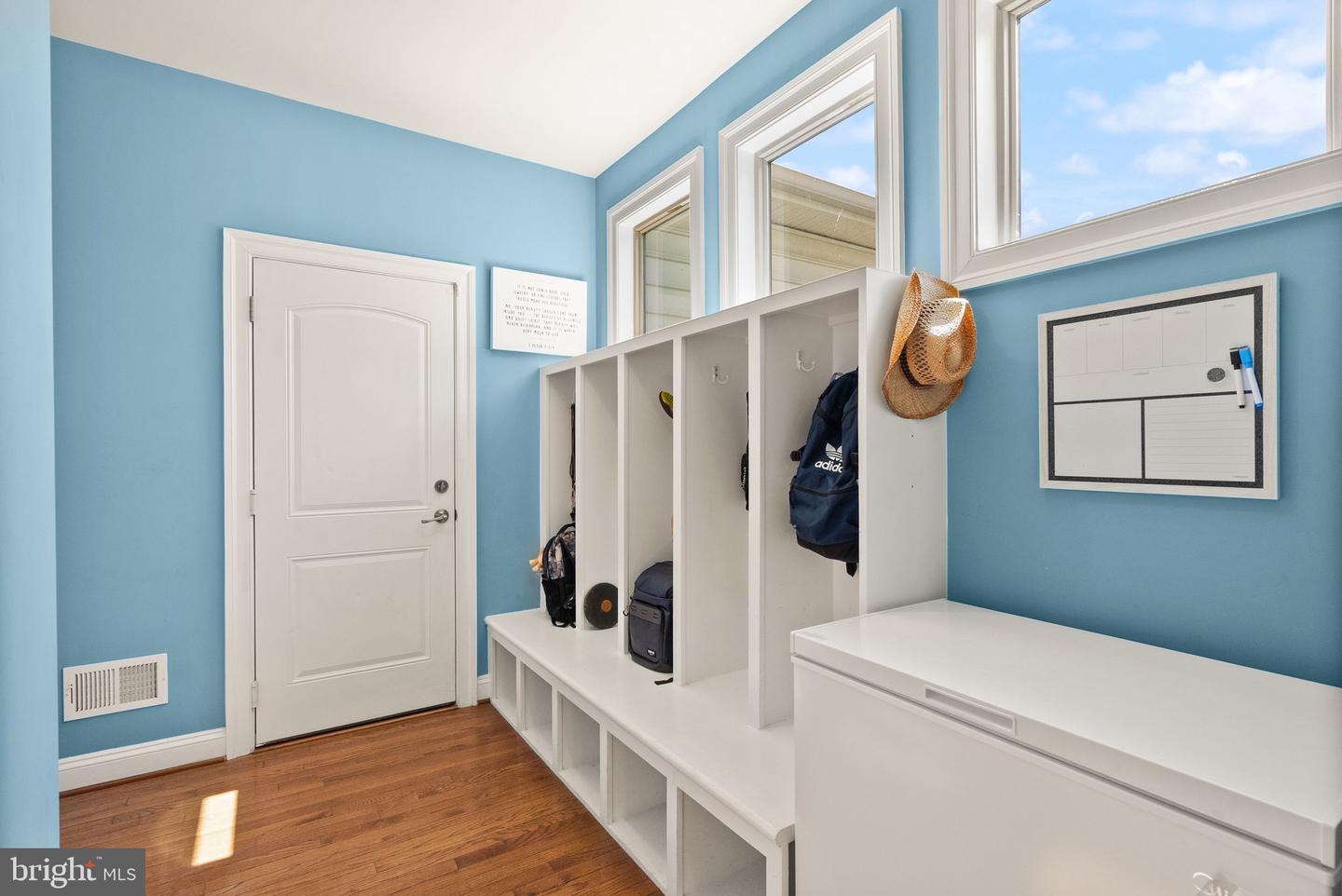 6846 NOYES AVE, HAYMARKET, Virginia 20169, 5 Bedrooms Bedrooms, ,4 BathroomsBathrooms,Residential,For sale,6846 NOYES AVE,VAPW2092184 MLS # VAPW2092184