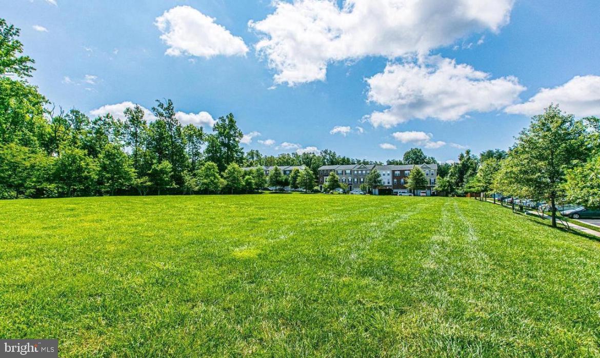 6846 NOYES AVE, HAYMARKET, Virginia 20169, 5 Bedrooms Bedrooms, ,4 BathroomsBathrooms,Residential,For sale,6846 NOYES AVE,VAPW2092184 MLS # VAPW2092184