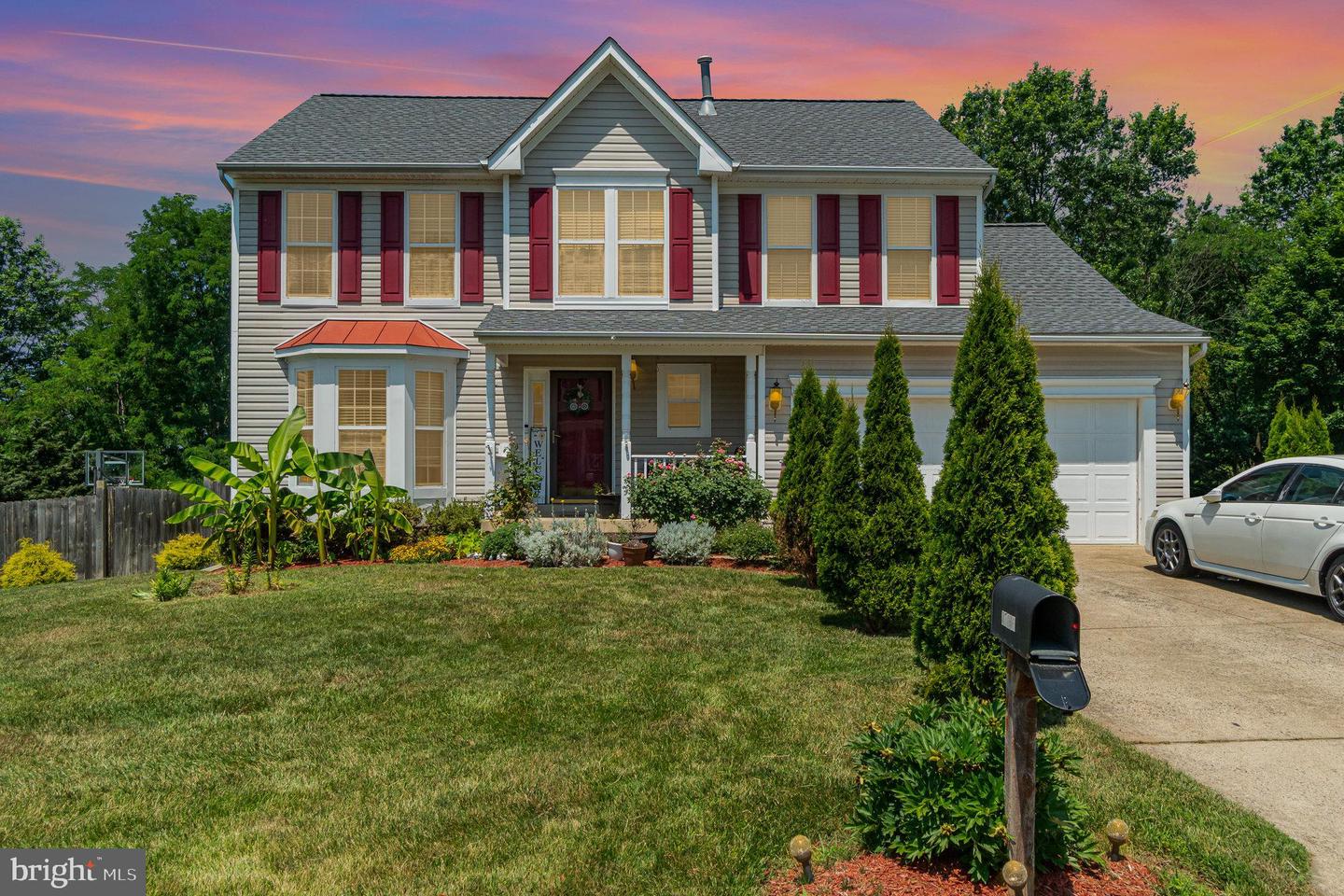 17616 CHISHOLM LN, DUMFRIES, Virginia 22026, 5 Bedrooms Bedrooms, ,3 BathroomsBathrooms,Residential,For sale,17616 CHISHOLM LN,VAPW2092842 MLS # VAPW2092842