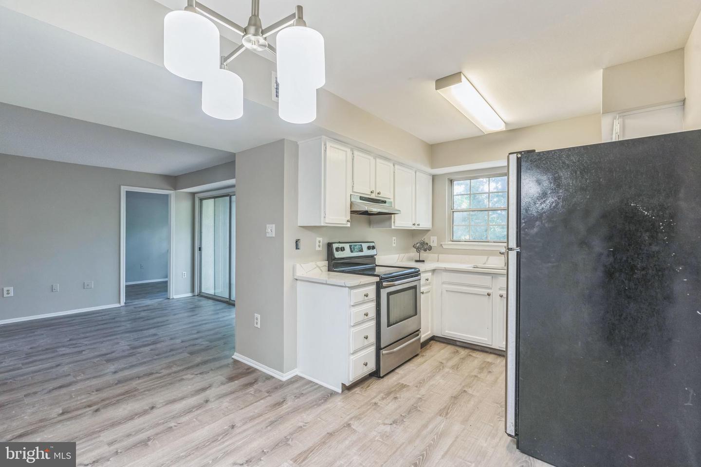7743 INVERSHAM DR #197, FALLS CHURCH, Virginia 22042, 3 Bedrooms Bedrooms, ,2 BathroomsBathrooms,Residential,For sale,7743 INVERSHAM DR #197,VAFX2236098 MLS # VAFX2236098