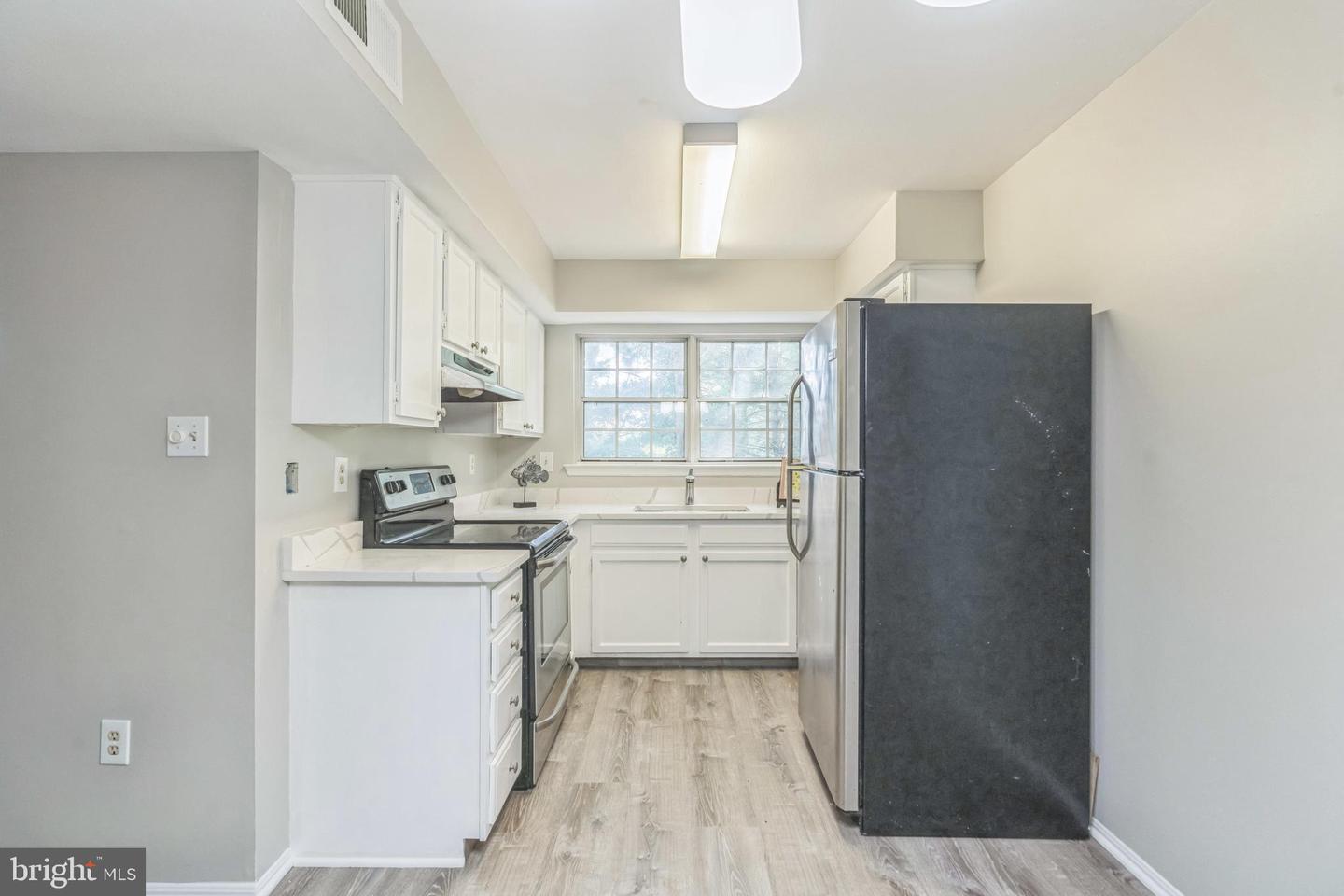 7743 INVERSHAM DR #197, FALLS CHURCH, Virginia 22042, 3 Bedrooms Bedrooms, ,2 BathroomsBathrooms,Residential,For sale,7743 INVERSHAM DR #197,VAFX2236098 MLS # VAFX2236098