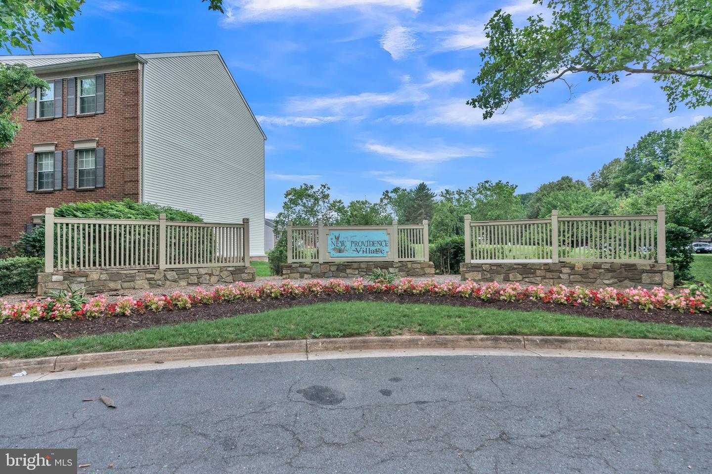 7743 INVERSHAM DR #197, FALLS CHURCH, Virginia 22042, 3 Bedrooms Bedrooms, ,2 BathroomsBathrooms,Residential,For sale,7743 INVERSHAM DR #197,VAFX2236098 MLS # VAFX2236098