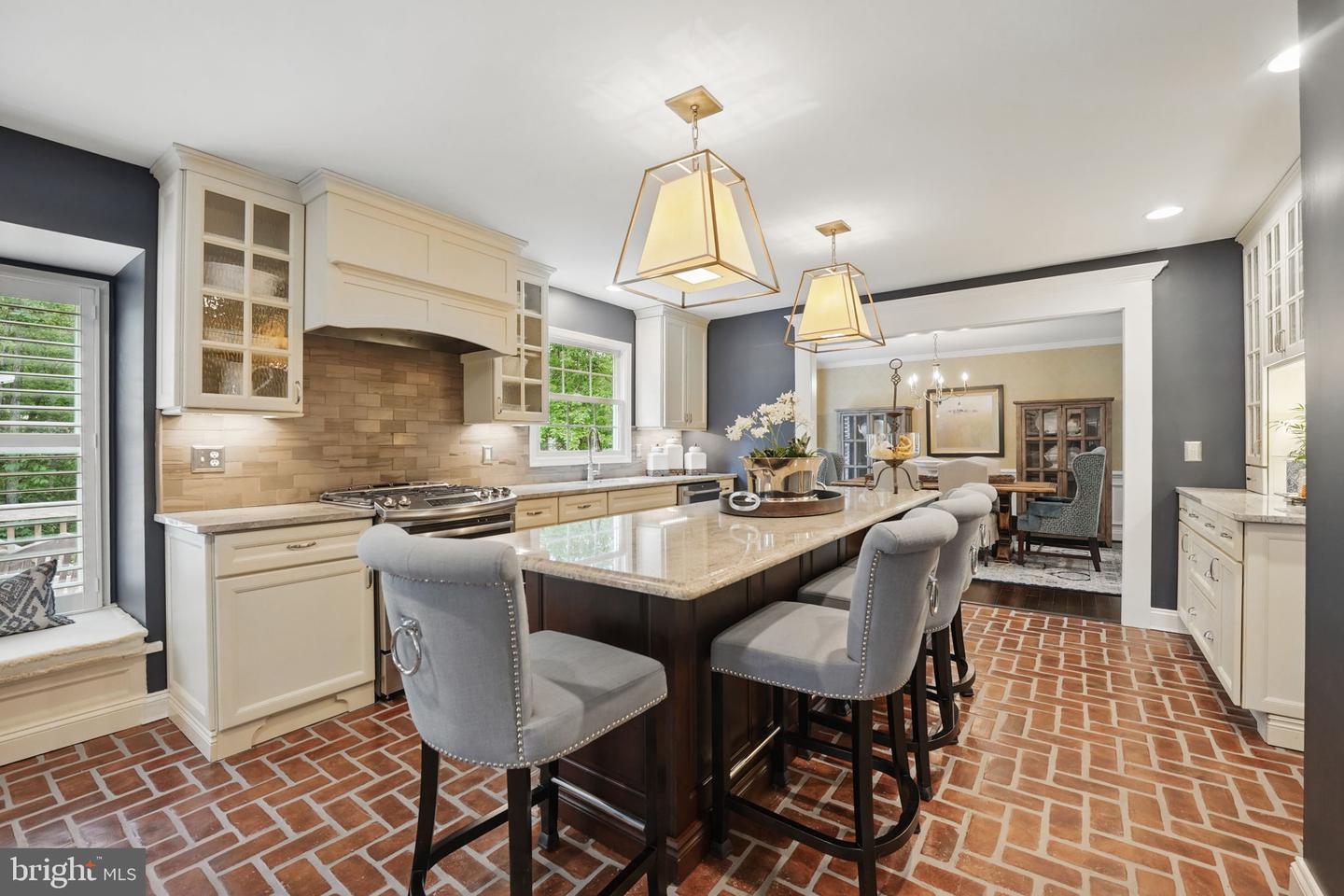 13757 LAUREL ROCK DR, CLIFTON, Virginia 20124, 5 Bedrooms Bedrooms, ,3 BathroomsBathrooms,Residential,For sale,13757 LAUREL ROCK DR,VAFX2238748 MLS # VAFX2238748