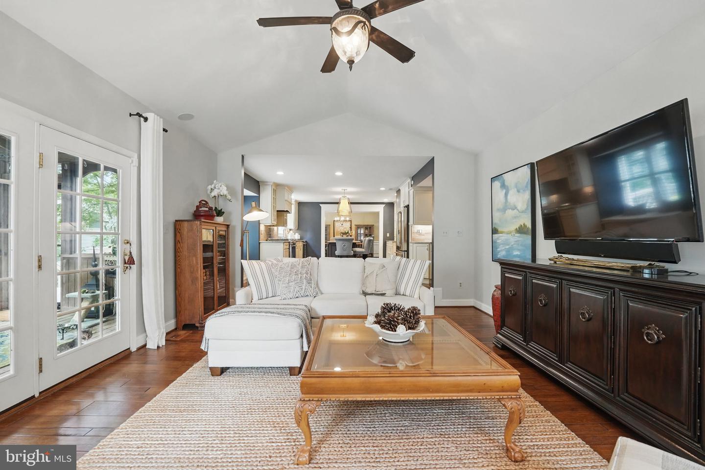13757 LAUREL ROCK DR, CLIFTON, Virginia 20124, 5 Bedrooms Bedrooms, ,3 BathroomsBathrooms,Residential,For sale,13757 LAUREL ROCK DR,VAFX2238748 MLS # VAFX2238748