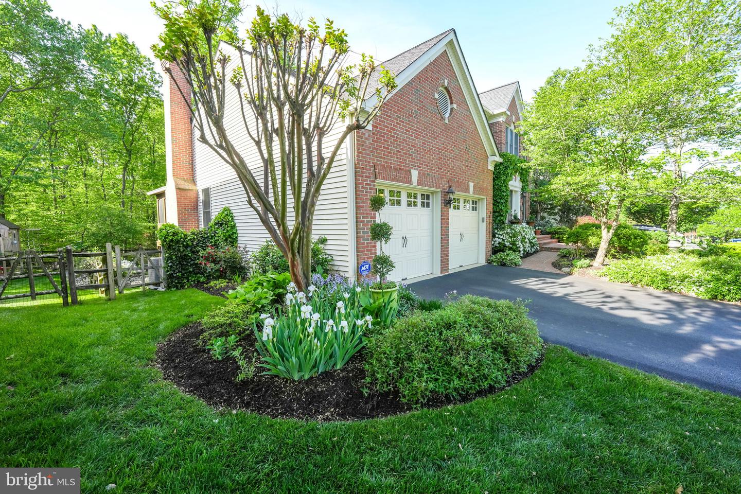 13757 LAUREL ROCK DR, CLIFTON, Virginia 20124, 5 Bedrooms Bedrooms, ,3 BathroomsBathrooms,Residential,For sale,13757 LAUREL ROCK DR,VAFX2238748 MLS # VAFX2238748