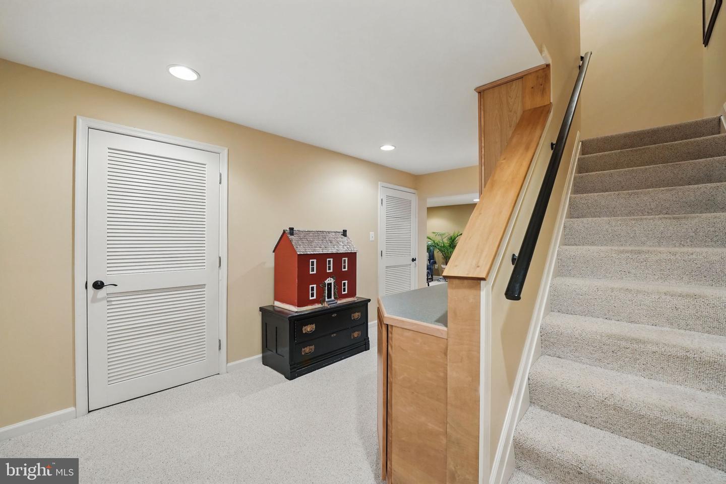 13757 LAUREL ROCK DR, CLIFTON, Virginia 20124, 5 Bedrooms Bedrooms, ,3 BathroomsBathrooms,Residential,For sale,13757 LAUREL ROCK DR,VAFX2238748 MLS # VAFX2238748