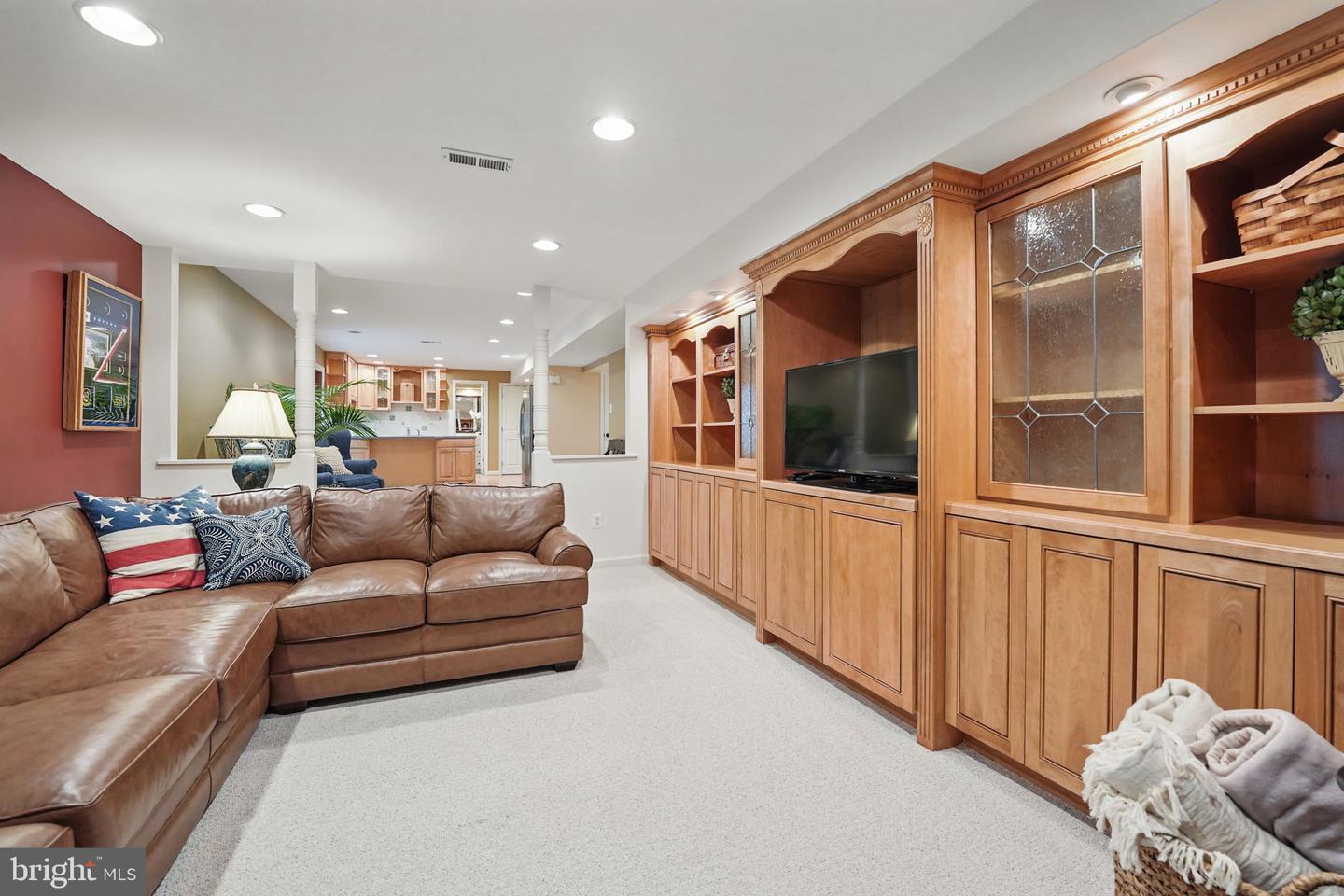 13757 LAUREL ROCK DR, CLIFTON, Virginia 20124, 5 Bedrooms Bedrooms, ,3 BathroomsBathrooms,Residential,For sale,13757 LAUREL ROCK DR,VAFX2238748 MLS # VAFX2238748