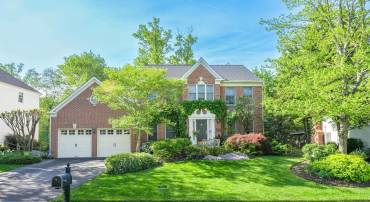 13757 LAUREL ROCK DR, CLIFTON, Virginia 20124, 5 Bedrooms Bedrooms, ,3 BathroomsBathrooms,Residential,For sale,13757 LAUREL ROCK DR,VAFX2238748 MLS # VAFX2238748
