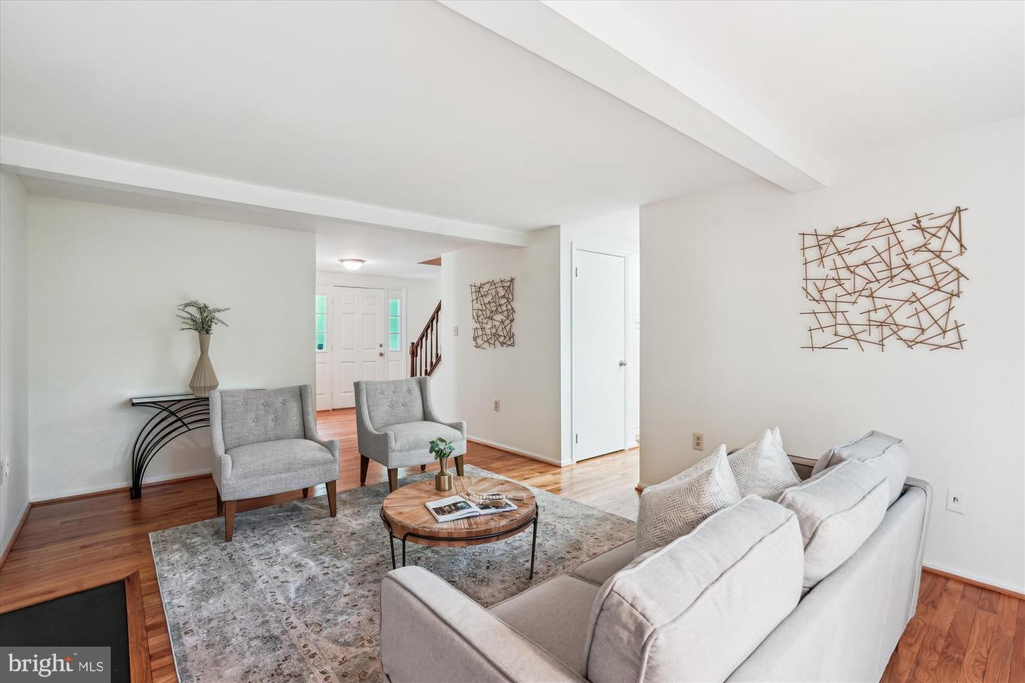 5938 NEW ENGLAND WOODS DR, BURKE, Virginia 22015, 4 Bedrooms Bedrooms, ,2 BathroomsBathrooms,Residential,For sale,5938 NEW ENGLAND WOODS DR,VAFX2240778 MLS # VAFX2240778