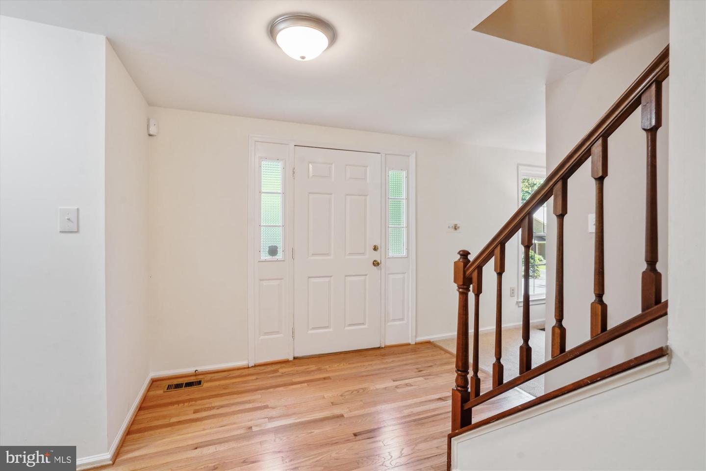 5938 NEW ENGLAND WOODS DR, BURKE, Virginia 22015, 4 Bedrooms Bedrooms, ,2 BathroomsBathrooms,Residential,For sale,5938 NEW ENGLAND WOODS DR,VAFX2240778 MLS # VAFX2240778