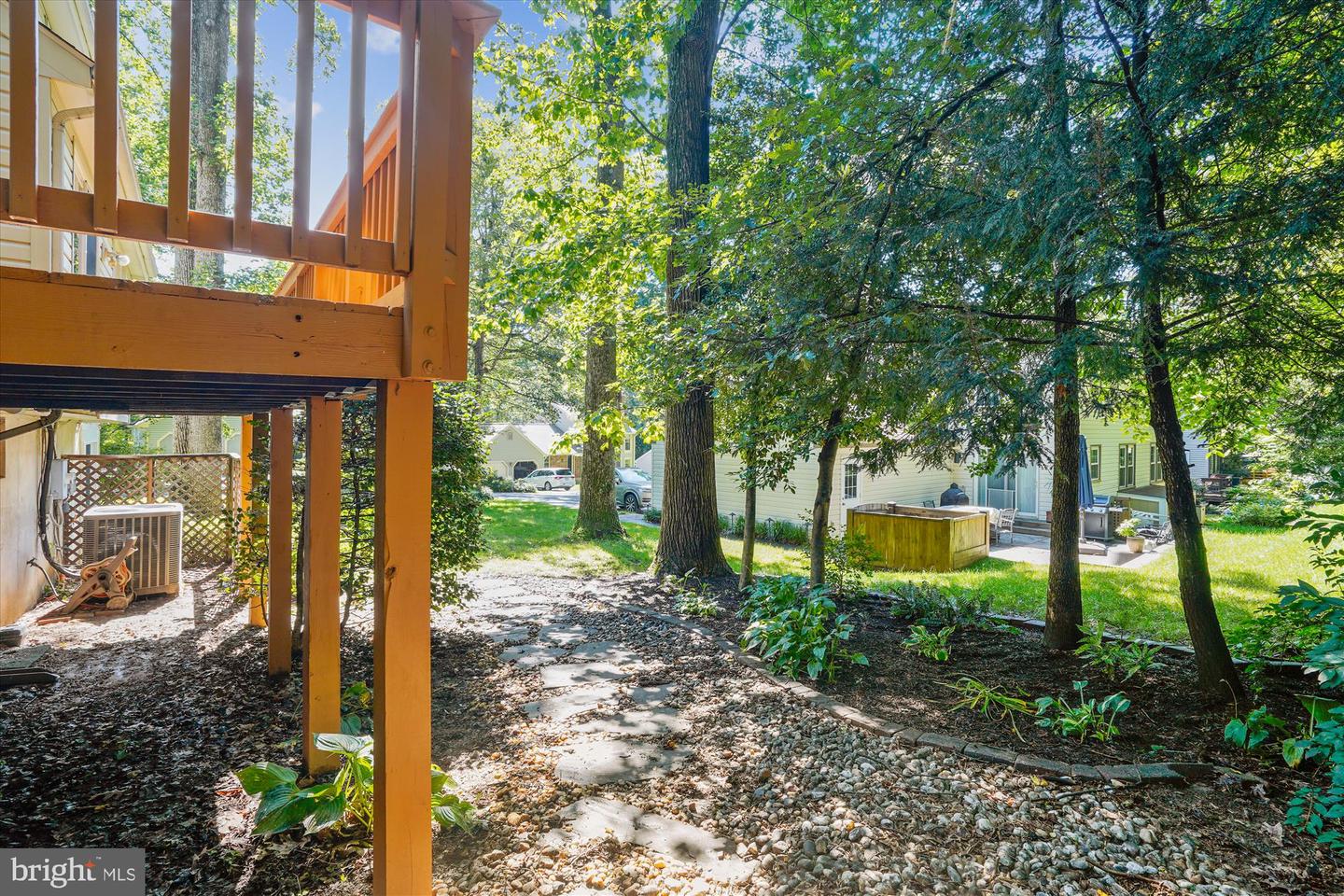 5938 NEW ENGLAND WOODS DR, BURKE, Virginia 22015, 4 Bedrooms Bedrooms, ,2 BathroomsBathrooms,Residential,For sale,5938 NEW ENGLAND WOODS DR,VAFX2240778 MLS # VAFX2240778