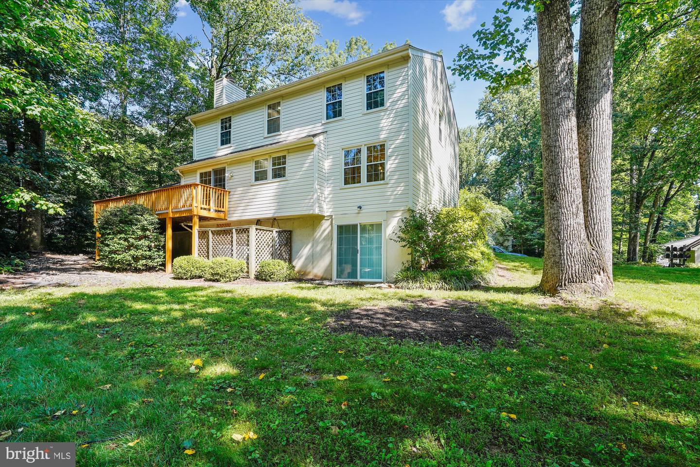5938 NEW ENGLAND WOODS DR, BURKE, Virginia 22015, 4 Bedrooms Bedrooms, ,2 BathroomsBathrooms,Residential,For sale,5938 NEW ENGLAND WOODS DR,VAFX2240778 MLS # VAFX2240778