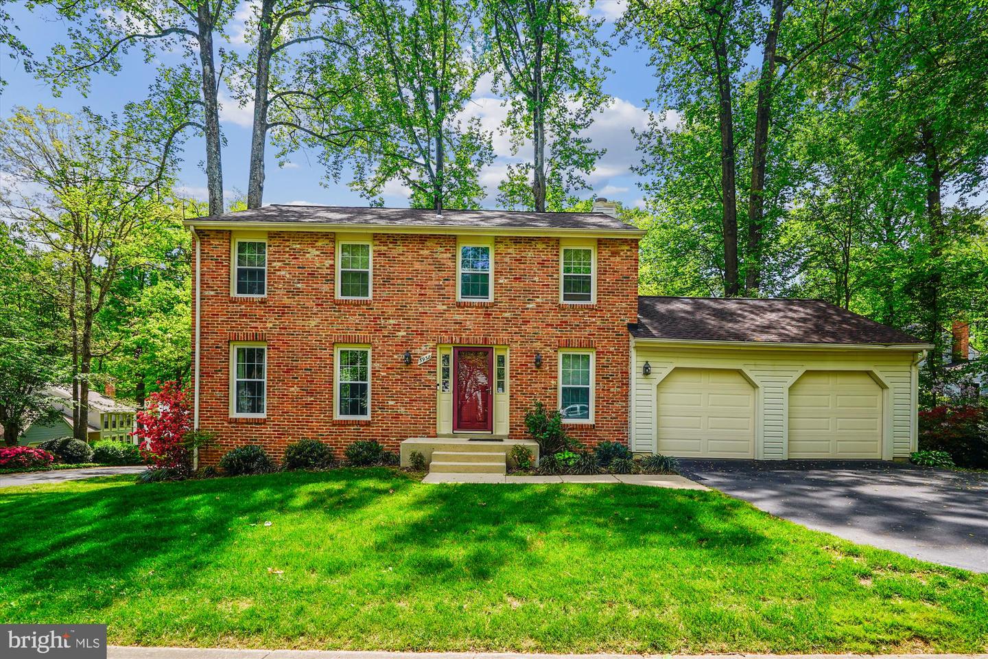 5938 NEW ENGLAND WOODS DR, BURKE, Virginia 22015, 4 Bedrooms Bedrooms, ,2 BathroomsBathrooms,Residential,For sale,5938 NEW ENGLAND WOODS DR,VAFX2240778 MLS # VAFX2240778