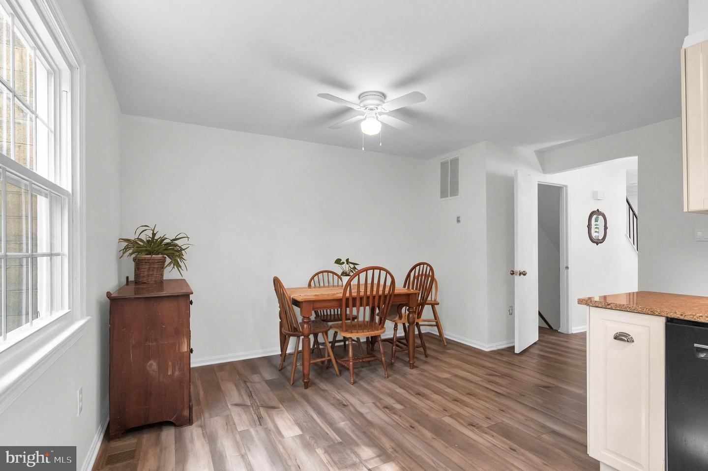 4660 CHARLTON CT, WOODBRIDGE, Virginia 22193, 3 Bedrooms Bedrooms, ,1 BathroomBathrooms,Residential,For sale,4660 CHARLTON CT,VAPW2094680 MLS # VAPW2094680