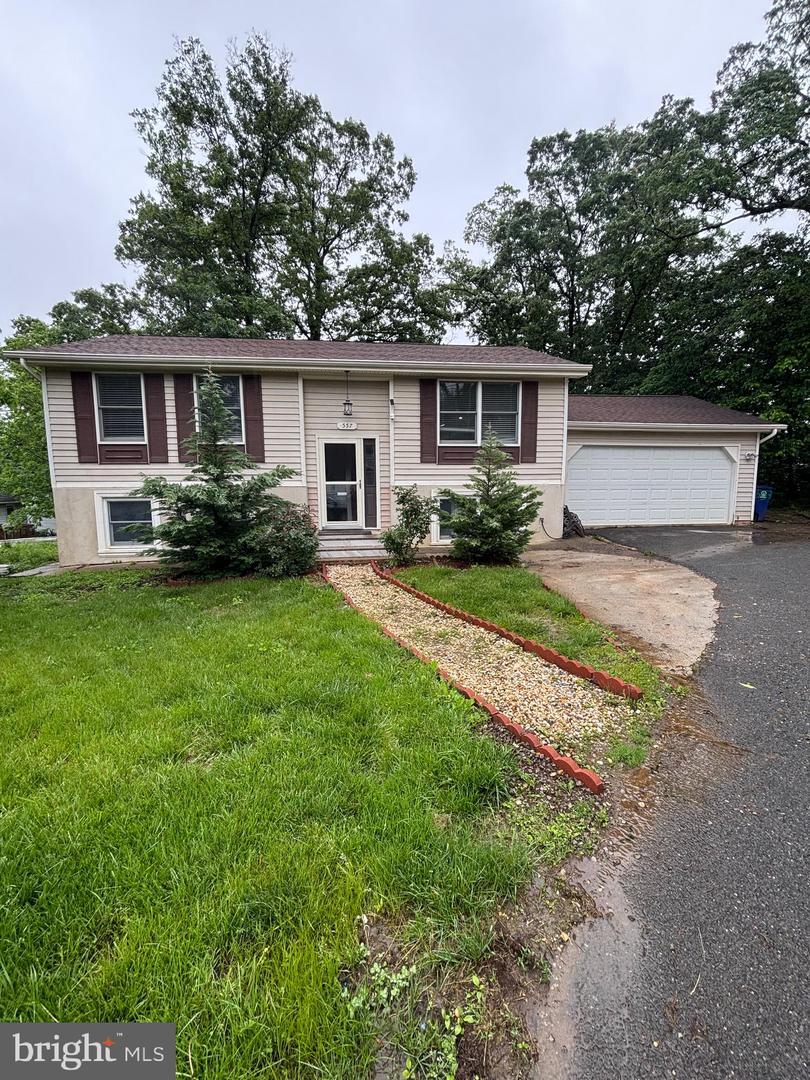 557 ROCKBRIDGE DR SE, LEESBURG, Virginia 20175, 4 Bedrooms Bedrooms, ,2 BathroomsBathrooms,Residential,For sale,557 ROCKBRIDGE DR SE,VALO2096518 MLS # VALO2096518