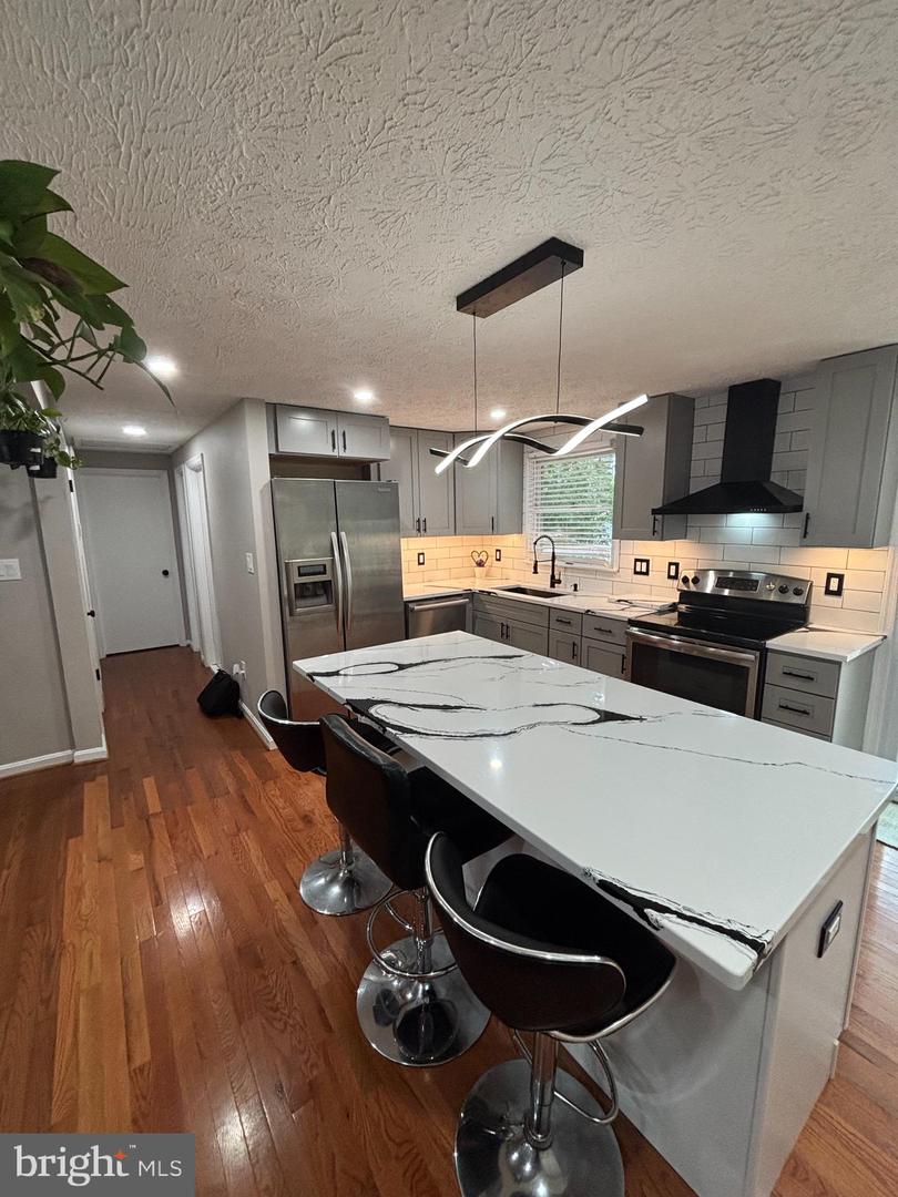 557 ROCKBRIDGE DR SE, LEESBURG, Virginia 20175, 4 Bedrooms Bedrooms, ,2 BathroomsBathrooms,Residential,For sale,557 ROCKBRIDGE DR SE,VALO2096518 MLS # VALO2096518