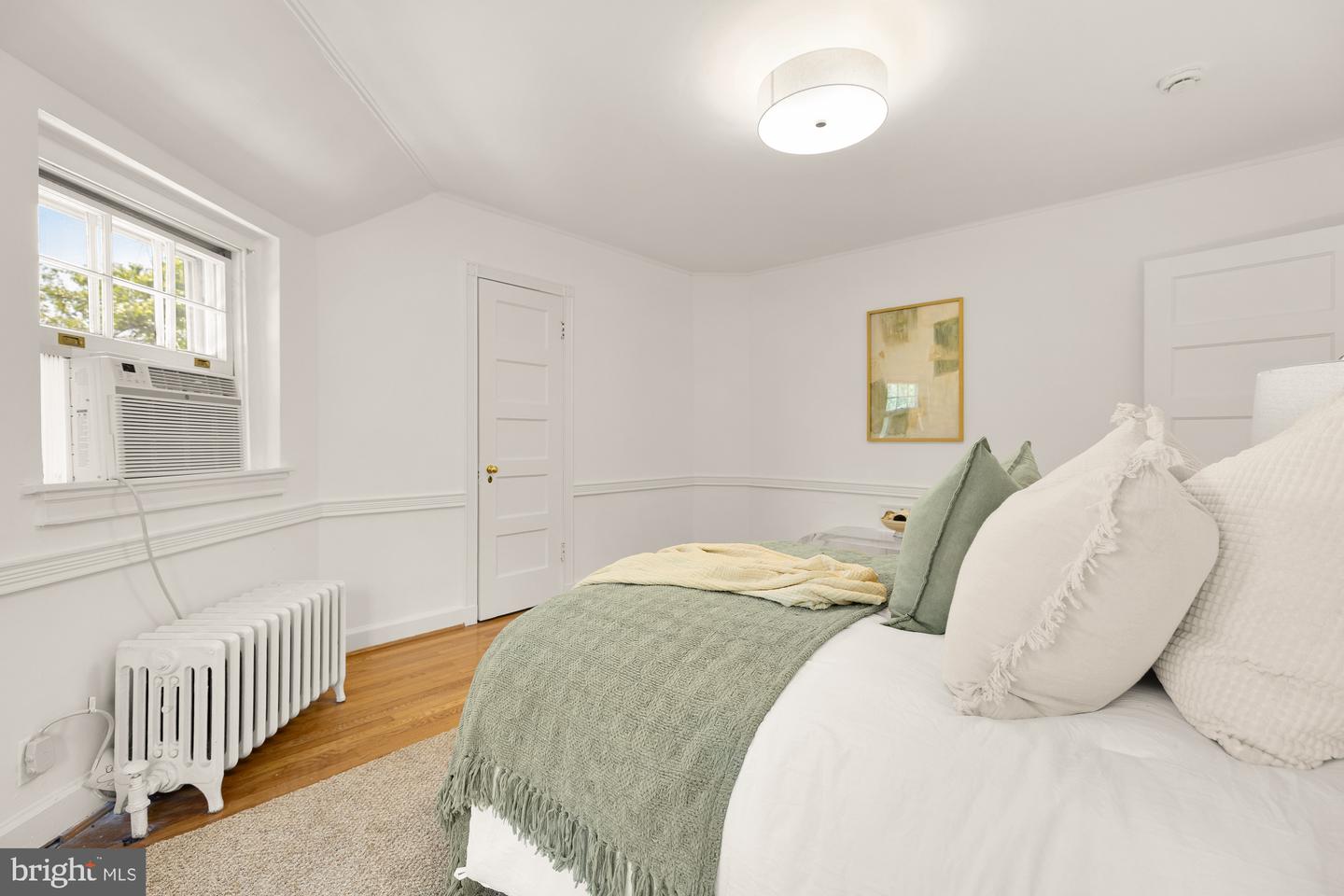 1712 SURREY LN NW, WASHINGTON, District Of Columbia 20007, 5 Bedrooms Bedrooms, ,3 BathroomsBathrooms,Residential,For sale,1712 SURREY LN NW,DCDC2200776 MLS # DCDC2200776
