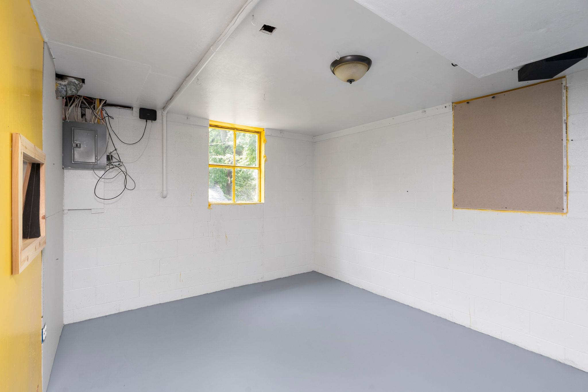 916 SELMA BLVD, STAUNTON, Virginia 24401, 3 Bedrooms Bedrooms, ,2 BathroomsBathrooms,Residential,916 SELMA BLVD,666275 MLS # 666275
