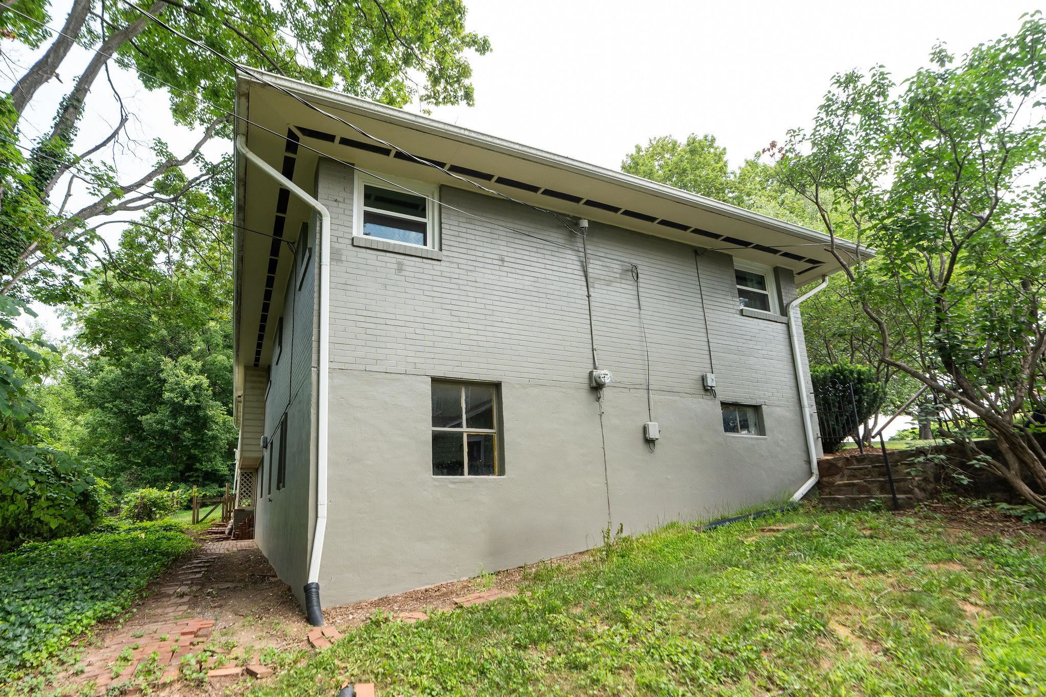 916 SELMA BLVD, STAUNTON, Virginia 24401, 3 Bedrooms Bedrooms, ,2 BathroomsBathrooms,Residential,916 SELMA BLVD,666275 MLS # 666275