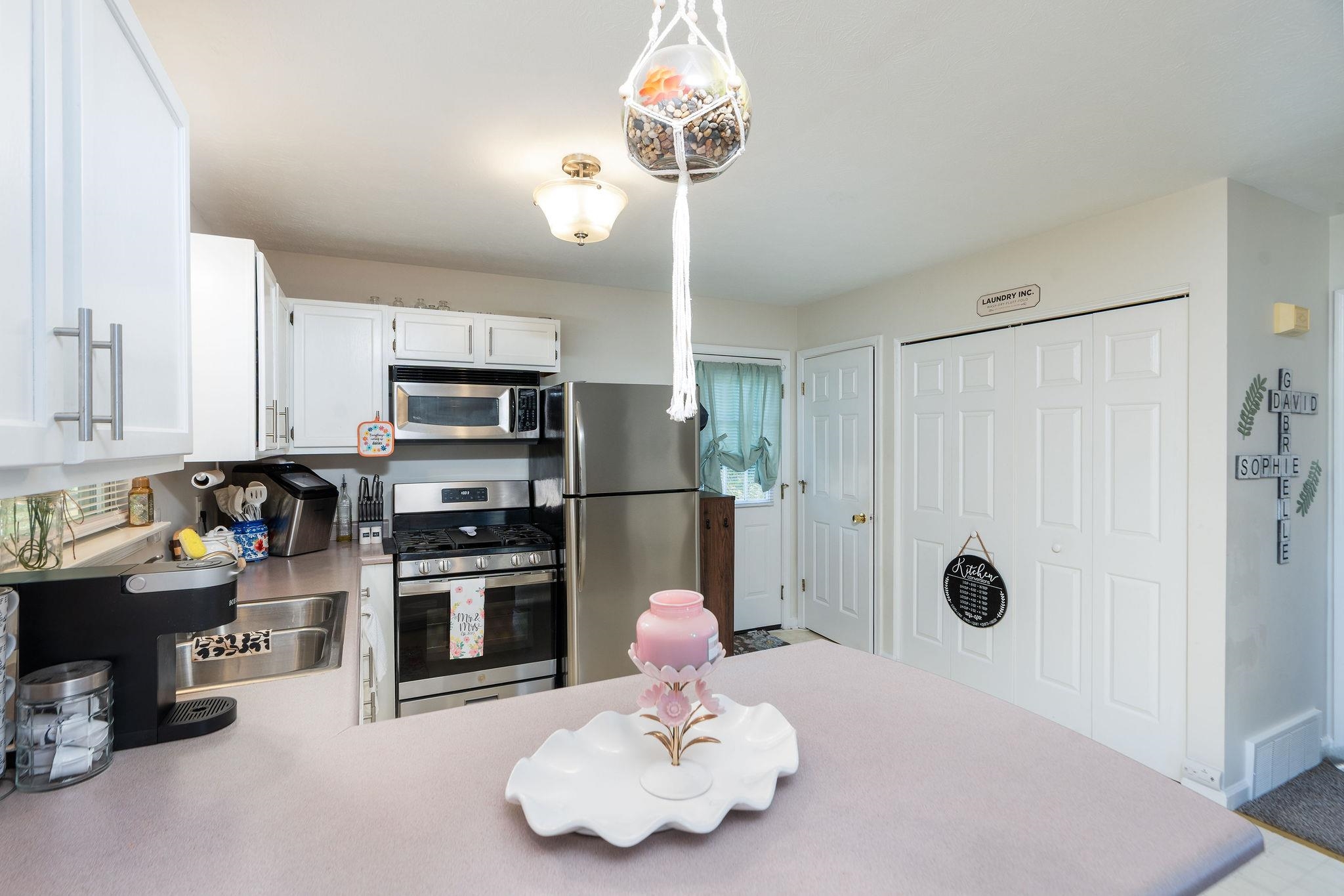 1404 PEACH ST, WAYNESBORO, Virginia 22980, 2 Bedrooms Bedrooms, ,1 BathroomBathrooms,Residential,1404 PEACH ST,666276 MLS # 666276