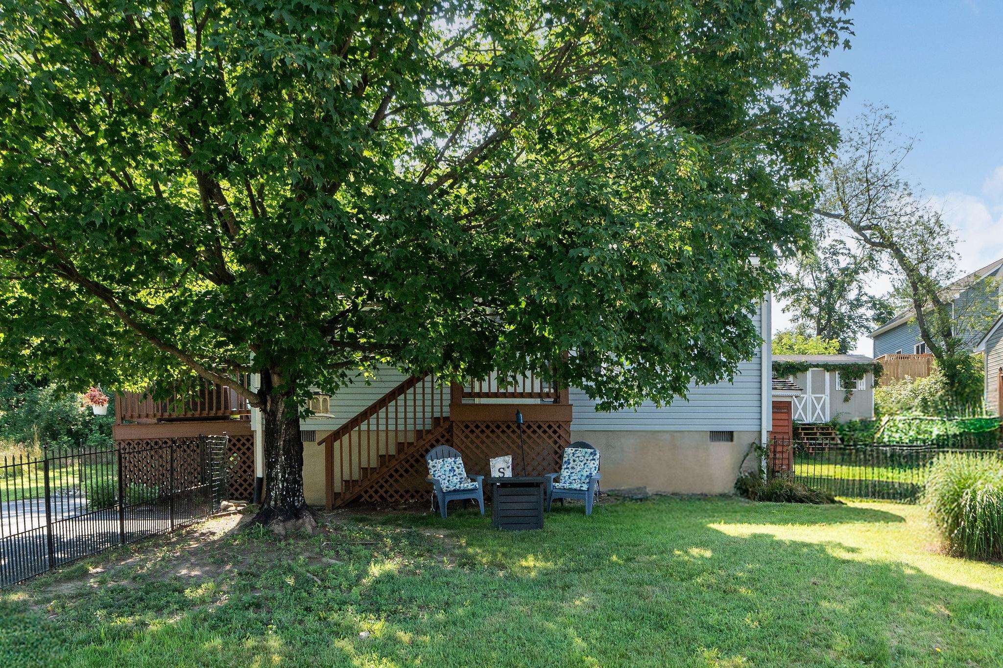 1404 PEACH ST, WAYNESBORO, Virginia 22980, 2 Bedrooms Bedrooms, ,1 BathroomBathrooms,Residential,1404 PEACH ST,666276 MLS # 666276