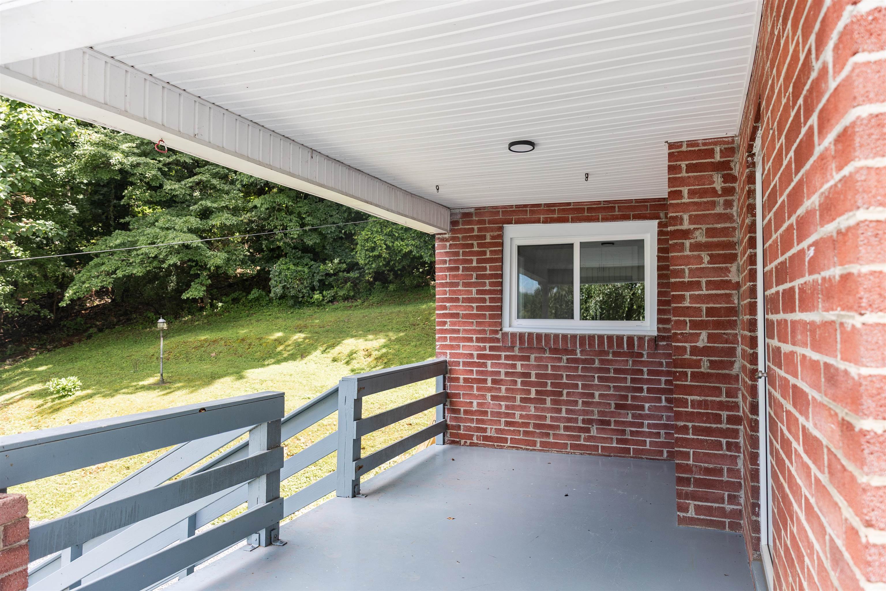 164 E 28TH ST, BUENA VISTA, Virginia 24416, 4 Bedrooms Bedrooms, ,2 BathroomsBathrooms,Residential,164 E 28TH ST,666279 MLS # 666279