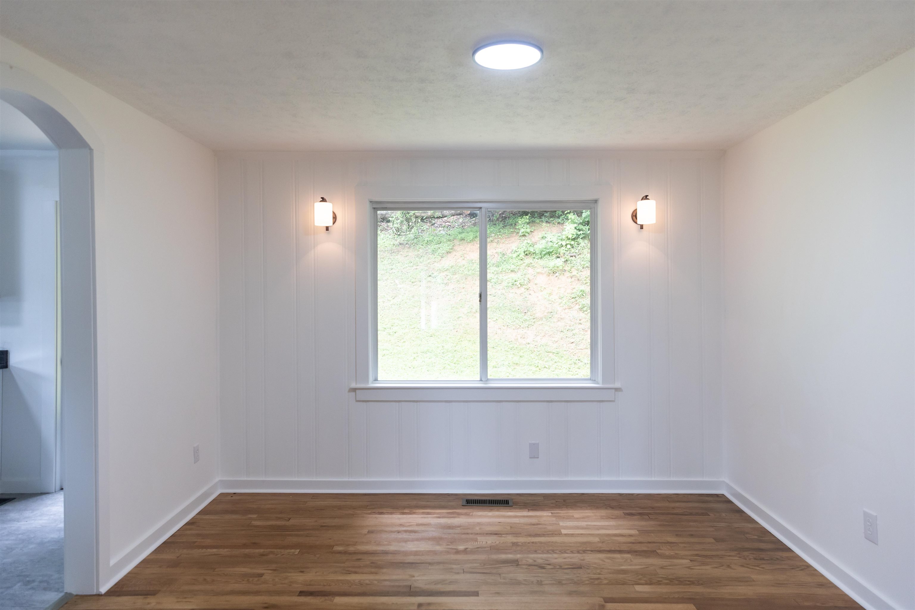 164 E 28TH ST, BUENA VISTA, Virginia 24416, 4 Bedrooms Bedrooms, ,2 BathroomsBathrooms,Residential,164 E 28TH ST,666279 MLS # 666279