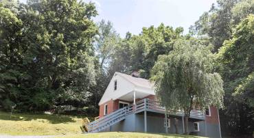 164 E 28TH ST, BUENA VISTA, Virginia 24416, 4 Bedrooms Bedrooms, ,2 BathroomsBathrooms,Residential,164 E 28TH ST,666279 MLS # 666279