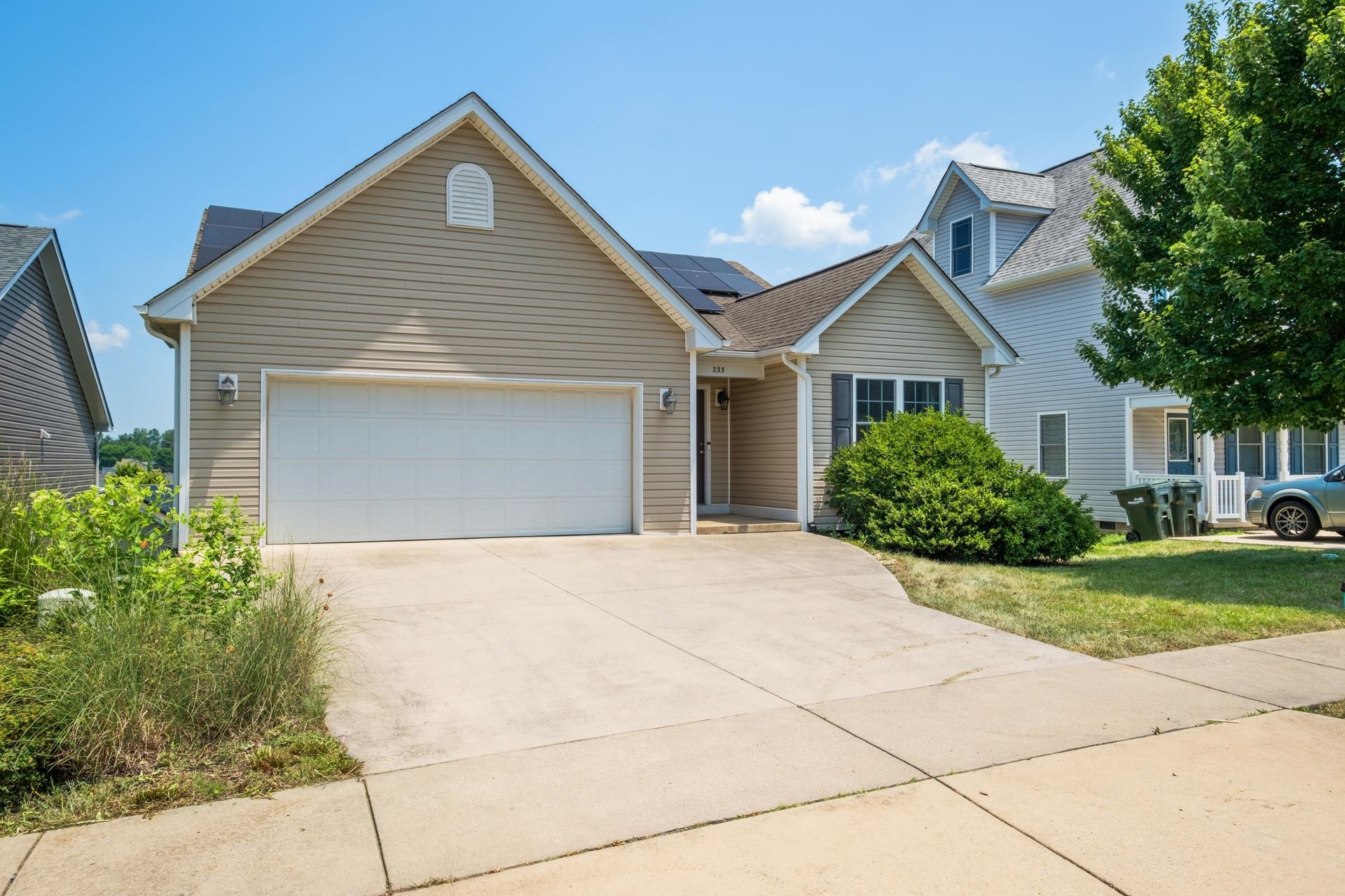 233 OVERVIEW ST, WAYNESBORO, Virginia 22980, 3 Bedrooms Bedrooms, ,2 BathroomsBathrooms,Residential,233 OVERVIEW ST,666281 MLS # 666281