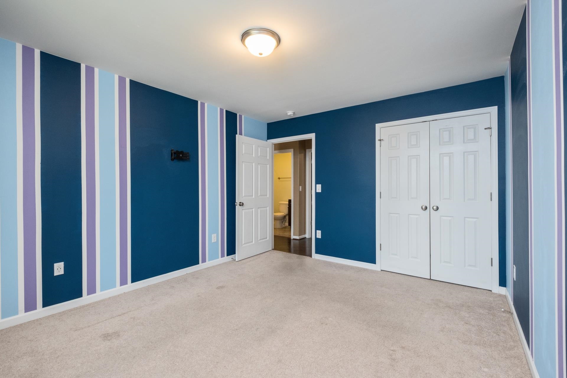 233 OVERVIEW ST, WAYNESBORO, Virginia 22980, 3 Bedrooms Bedrooms, ,2 BathroomsBathrooms,Residential,233 OVERVIEW ST,666281 MLS # 666281