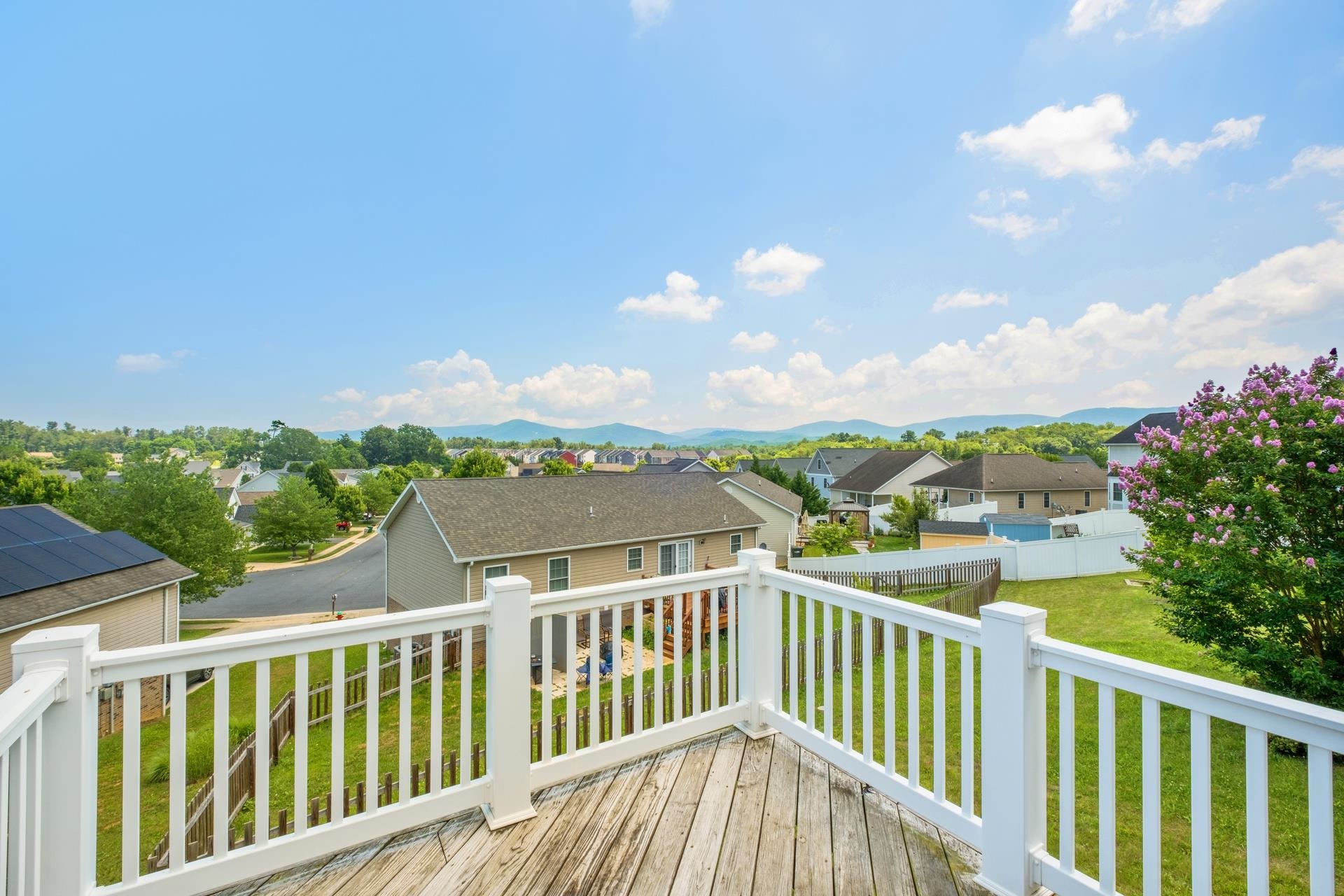 233 OVERVIEW ST, WAYNESBORO, Virginia 22980, 3 Bedrooms Bedrooms, ,2 BathroomsBathrooms,Residential,233 OVERVIEW ST,666281 MLS # 666281