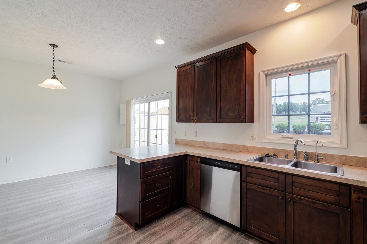1086 CHERRYBROOK DR, HARRISONBURG, Virginia 22802, 3 Bedrooms Bedrooms, ,2 BathroomsBathrooms,Residential,1086 CHERRYBROOK DR,666286 MLS # 666286