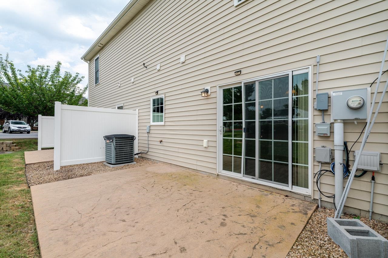 1086 CHERRYBROOK DR, HARRISONBURG, Virginia 22802, 3 Bedrooms Bedrooms, ,2 BathroomsBathrooms,Residential,1086 CHERRYBROOK DR,666286 MLS # 666286