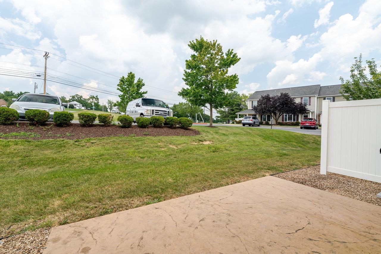 1086 CHERRYBROOK DR, HARRISONBURG, Virginia 22802, 3 Bedrooms Bedrooms, ,2 BathroomsBathrooms,Residential,1086 CHERRYBROOK DR,666286 MLS # 666286