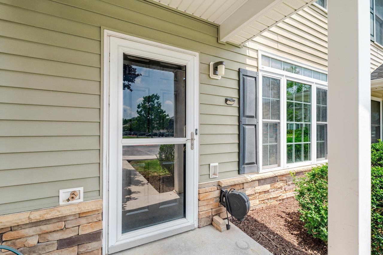 1086 CHERRYBROOK DR, HARRISONBURG, Virginia 22802, 3 Bedrooms Bedrooms, ,2 BathroomsBathrooms,Residential,1086 CHERRYBROOK DR,666286 MLS # 666286