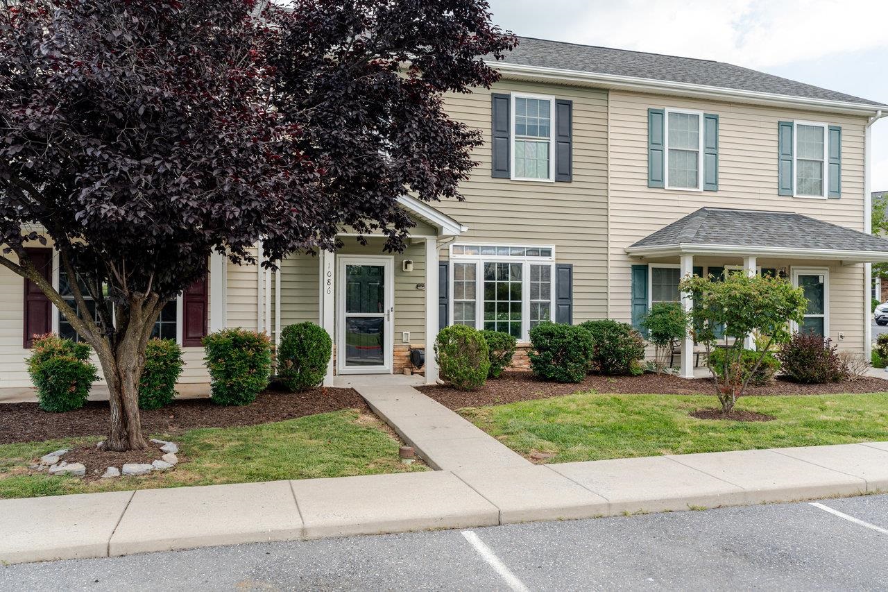 1086 CHERRYBROOK DR, HARRISONBURG, Virginia 22802, 3 Bedrooms Bedrooms, ,2 BathroomsBathrooms,Residential,1086 CHERRYBROOK DR,666286 MLS # 666286