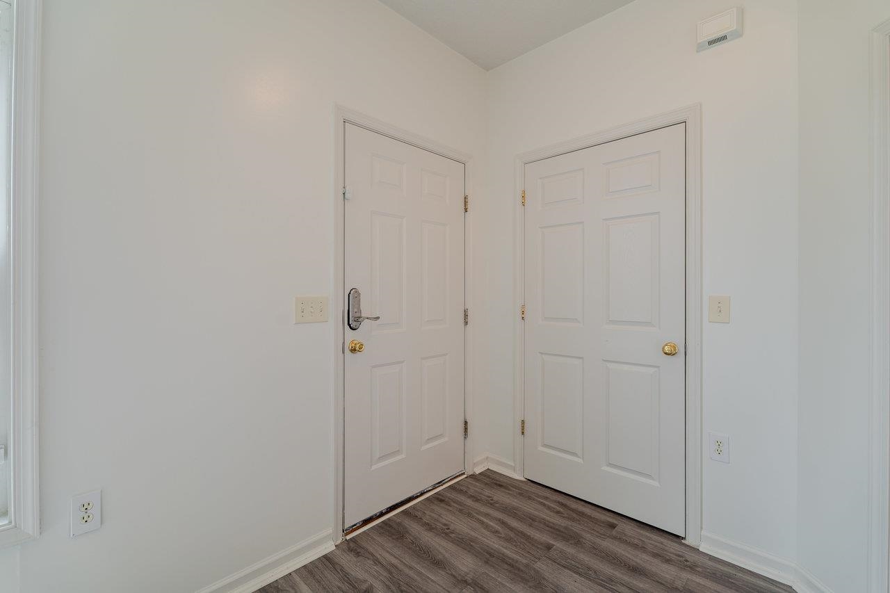 1086 CHERRYBROOK DR, HARRISONBURG, Virginia 22802, 3 Bedrooms Bedrooms, ,2 BathroomsBathrooms,Residential,1086 CHERRYBROOK DR,666286 MLS # 666286