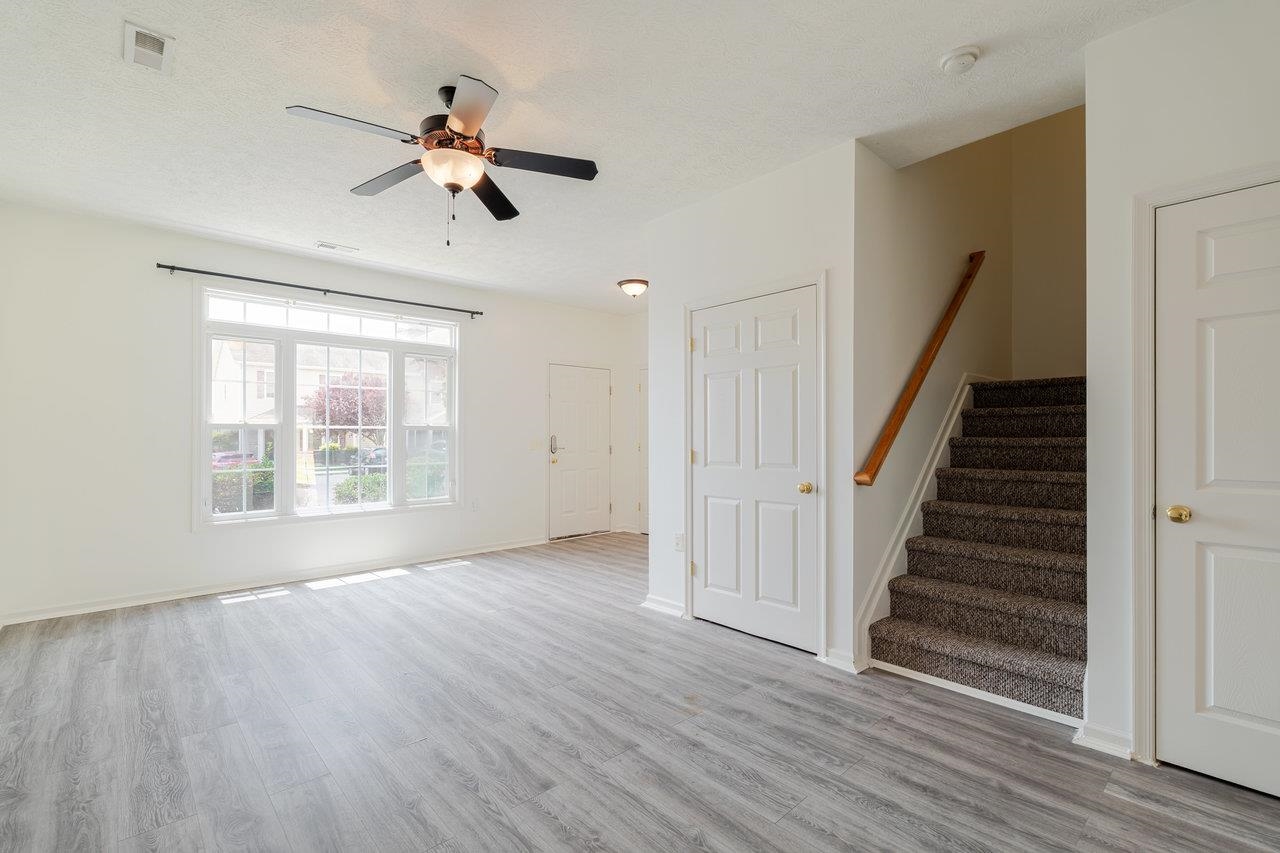 1086 CHERRYBROOK DR, HARRISONBURG, Virginia 22802, 3 Bedrooms Bedrooms, ,2 BathroomsBathrooms,Residential,1086 CHERRYBROOK DR,666286 MLS # 666286