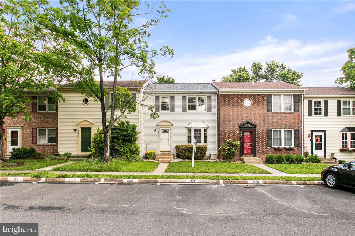 2919 LEXINGTON CT, WOODBRIDGE, Virginia 22192, 4 Bedrooms Bedrooms, ,1 BathroomBathrooms,Residential,For sale,2919 LEXINGTON CT,VAPW2094850 MLS # VAPW2094850