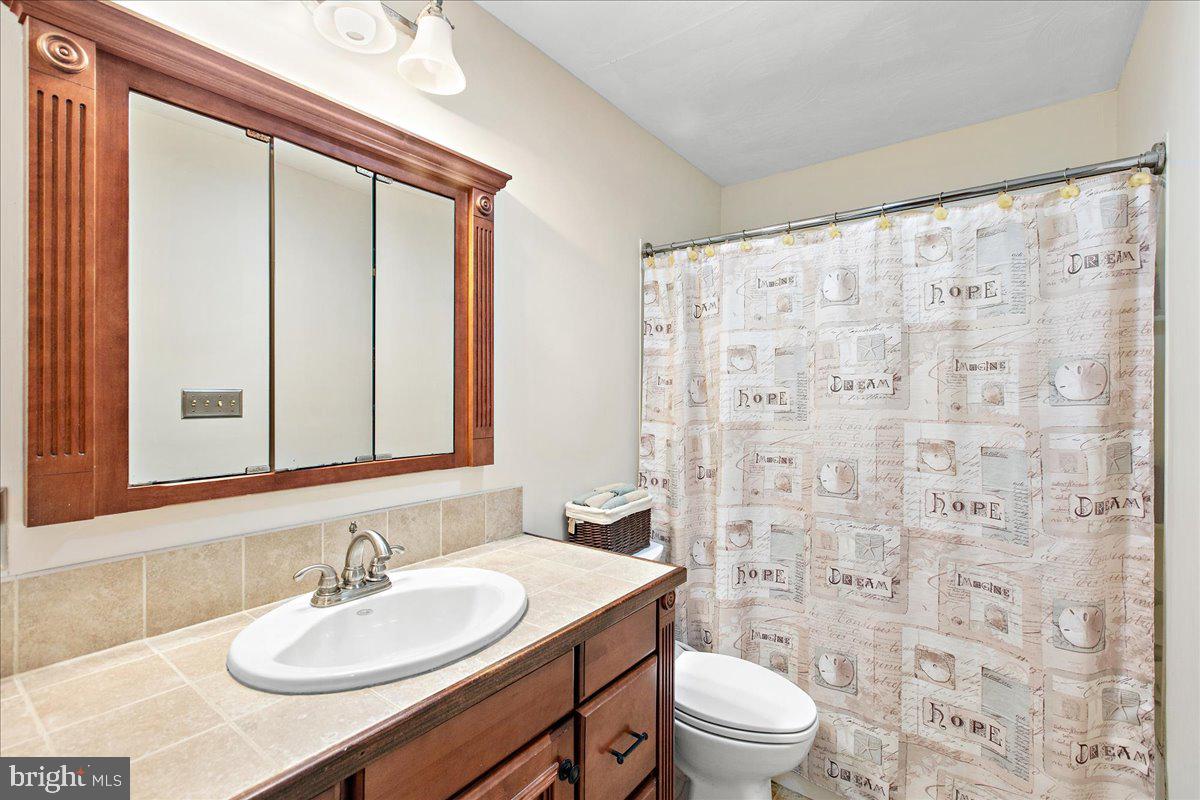 2919 LEXINGTON CT, WOODBRIDGE, Virginia 22192, 4 Bedrooms Bedrooms, ,1 BathroomBathrooms,Residential,For sale,2919 LEXINGTON CT,VAPW2094850 MLS # VAPW2094850